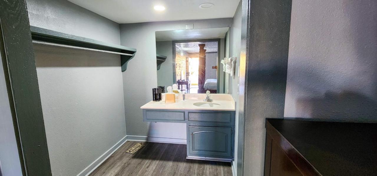Stratford Inn Tyler Luaran gambar