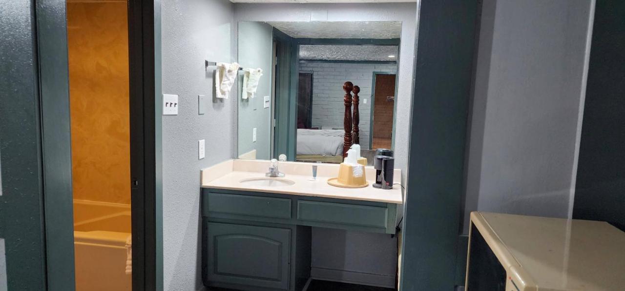 Stratford Inn Tyler Luaran gambar